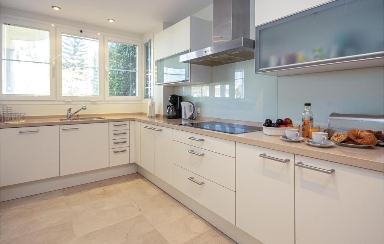 Apartemen Beautiful In Marbella-cabopino With 2 Bedrooms, Wifi And Outdoor Swimming Pool *