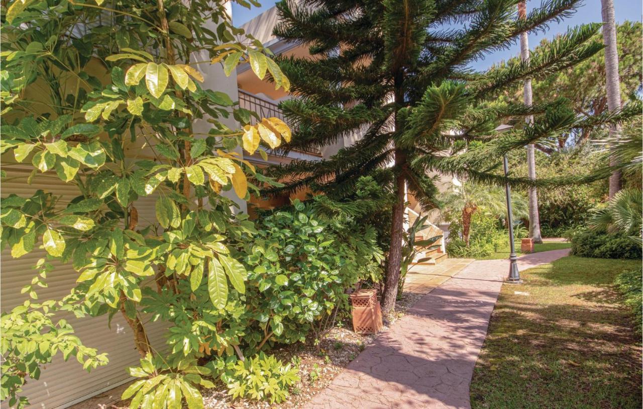 Apartemen Beautiful In Marbella-cabopino With 2 Bedrooms, Wifi And Outdoor Swimming Pool *