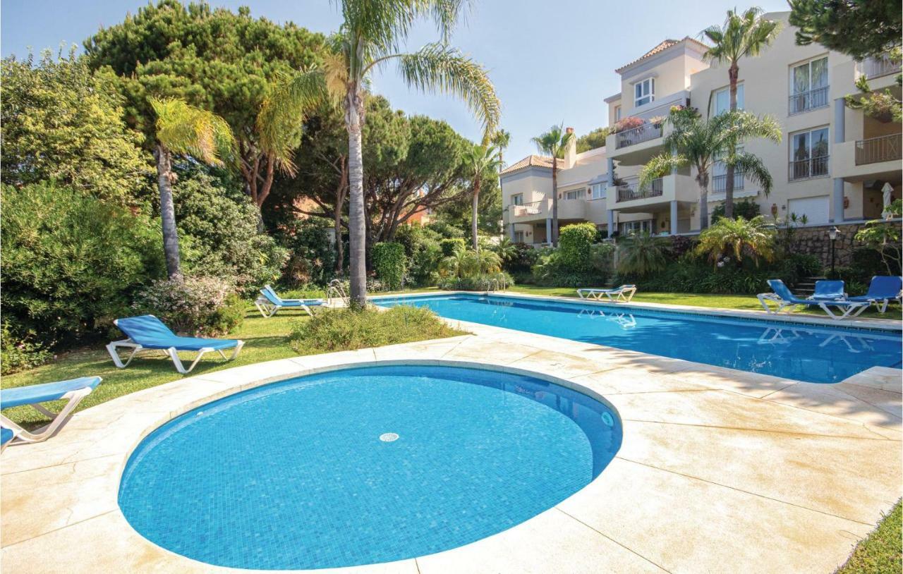Apartemen Beautiful In Marbella-cabopino With 2 Bedrooms, Wifi And Outdoor Swimming Pool